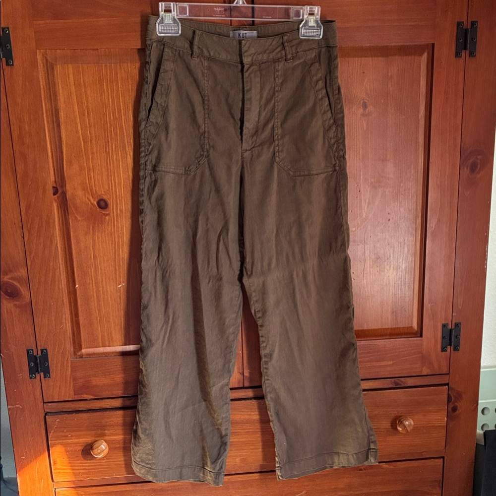 Kut from the kloth army green linen Casual Pants size 2